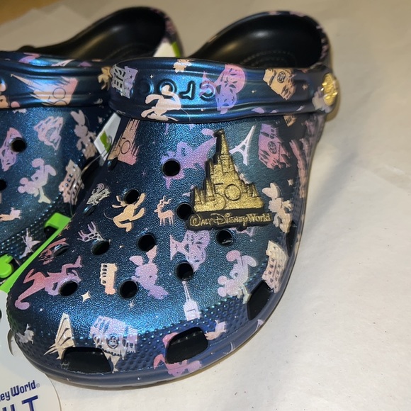 M4/W6 Disney Crocs Grand Finale 50th Anniversary Clogs - Picture 4 of 16
